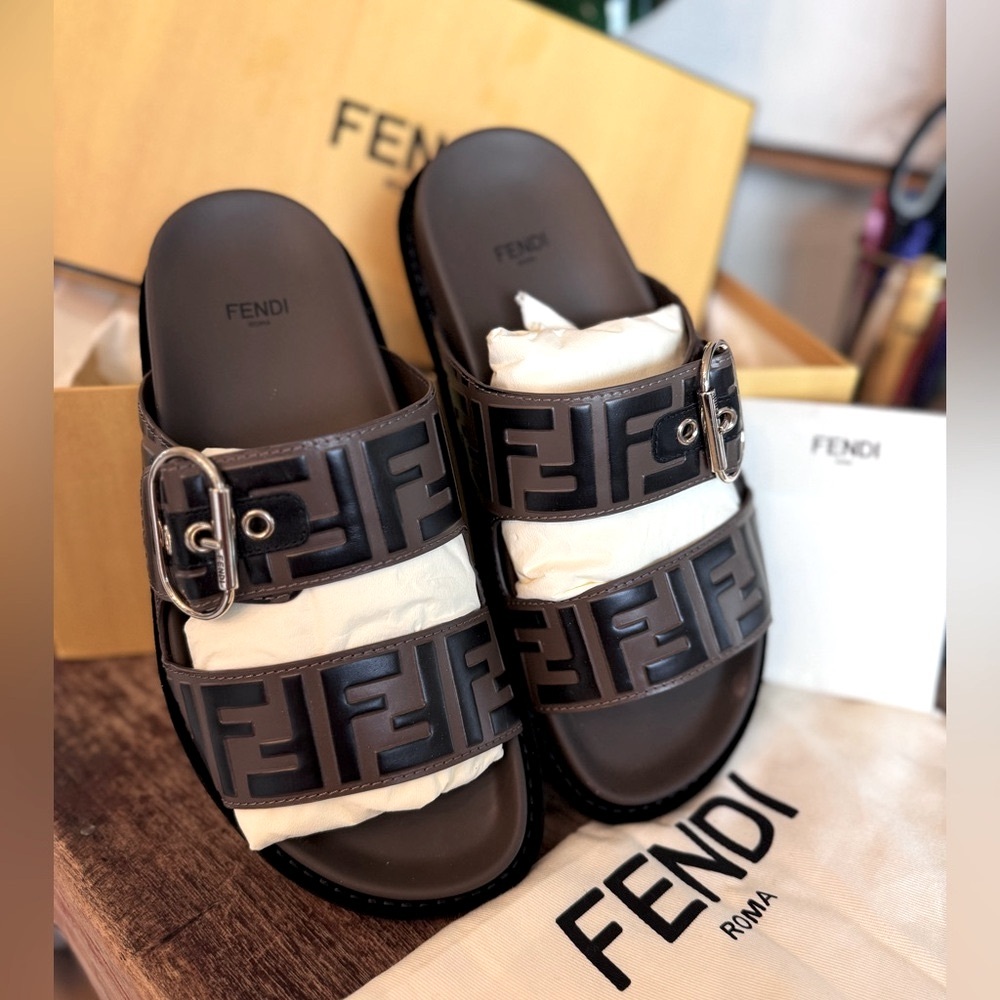 Fendi Sándalo Vitello sandals - 38 women